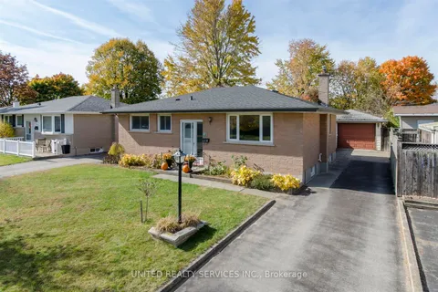 97 Cayuga Cres, London, ON N5V 2W8