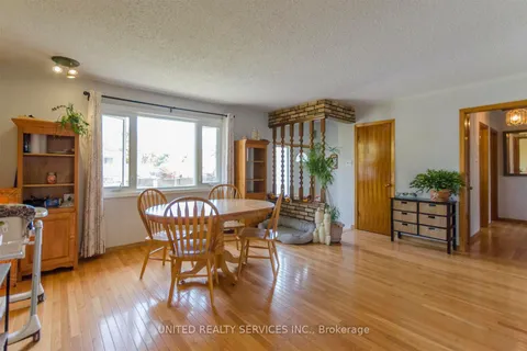 97 Cayuga Cres, London, ON N5V 2W8