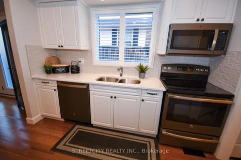 1667 Milestone Rd, London, ON N5X 2G1