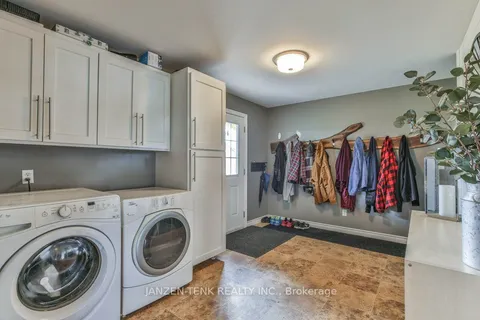 7654 Hacienda Rd, Malahide, ON N5H 2R5