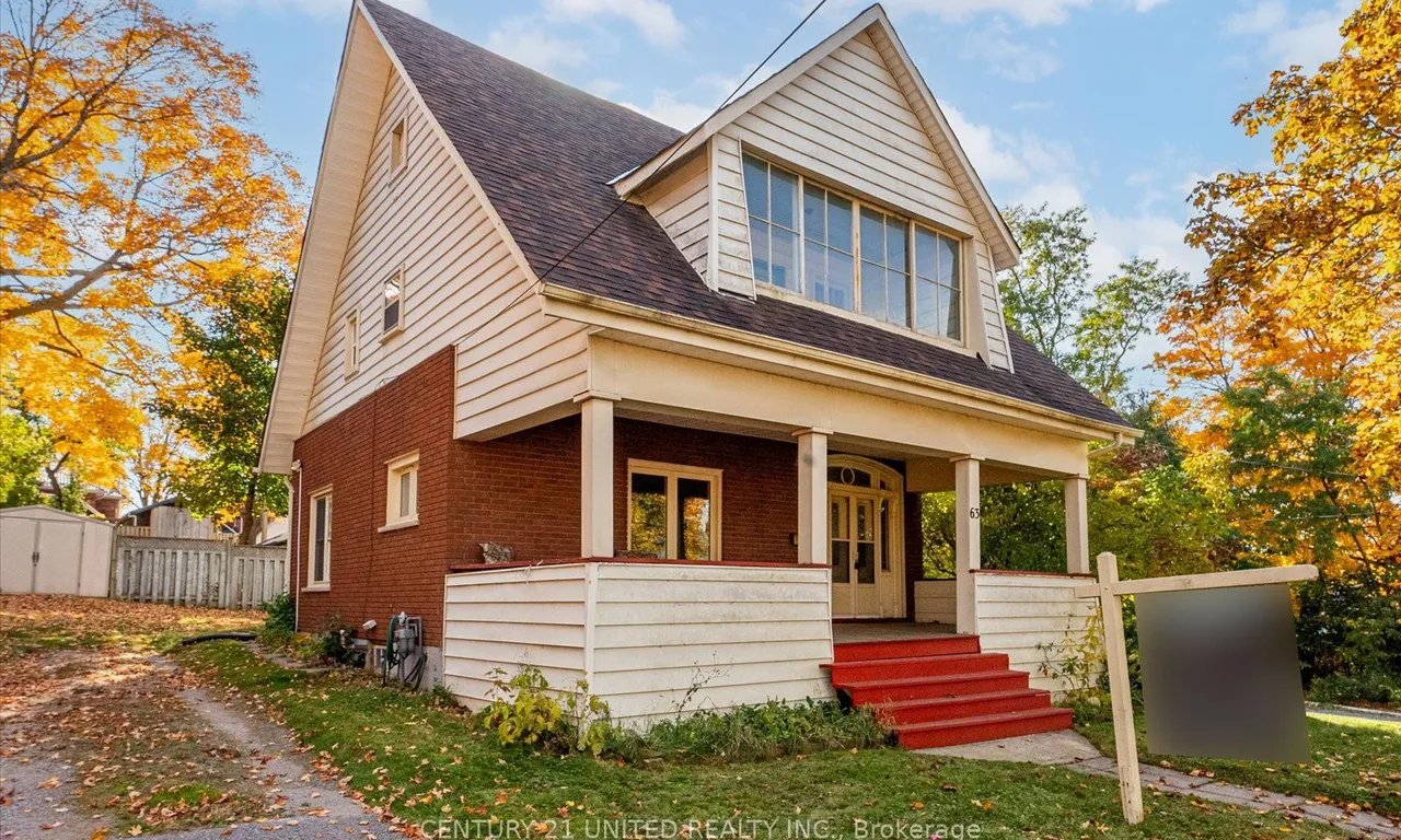 63 Robinson St, Peterborough, ON K9H 1E9