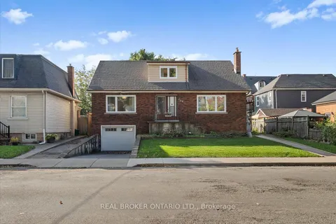 106 Simcoe St, Hamilton, ON L8L 3N5