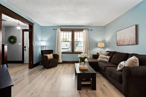 89 Louisa St, St. Catharines, ON L2R 2K1