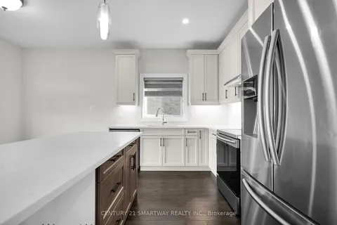 1592 Henrica Ave, London, ON N6G 0S8