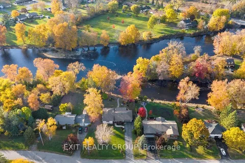 50 Greenfield Park, Belleville, ON K0K 1V0