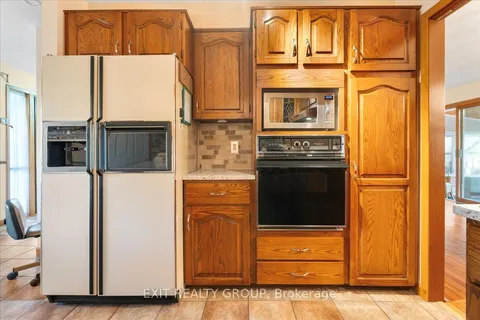 50 Greenfield Park, Belleville, ON K0K 1V0