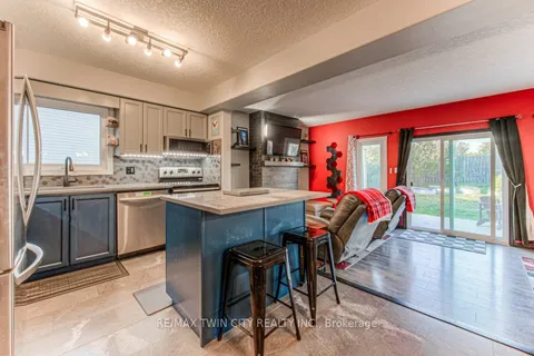 205 Prosperity Dr, Kitchener, ON N2E 4E5