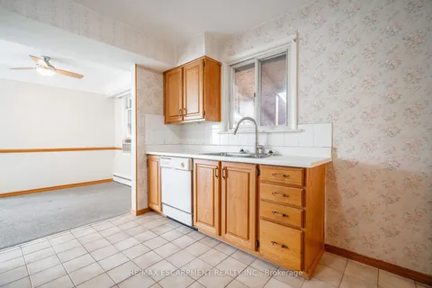 543 Tate Ave, Hamilton, ON L8H 6L1