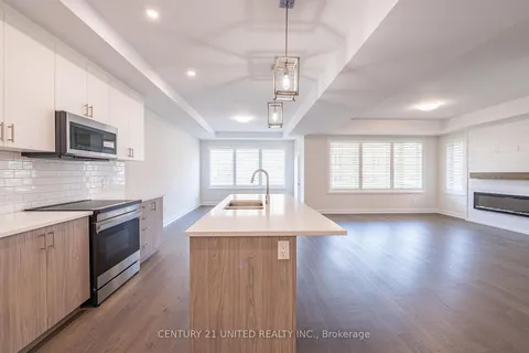 325 Mullighan Gdns, Peterborough, ON K9K 0G3