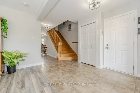 210 Dundas St, Brant, ON N3L 4H3
