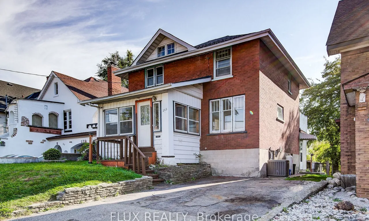 285 Courtland Ave, Kitchener, ON N2G 2V8