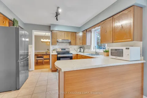 1669 Phillbrook Cres, London, ON N5X 2Z4