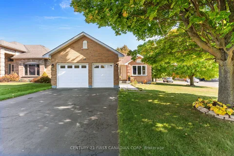 38 St. Michael&apos;s St, Norfolk, ON N4B 3C8
