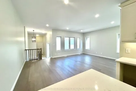 43 Athabaska Dr, Belleville, ON K8N 0T1