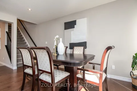 114 Hollybrook Tr, Kitchener, ON N2R 0M7