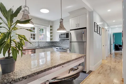 87 Simeon St, Kitchener, ON N2H 1S4