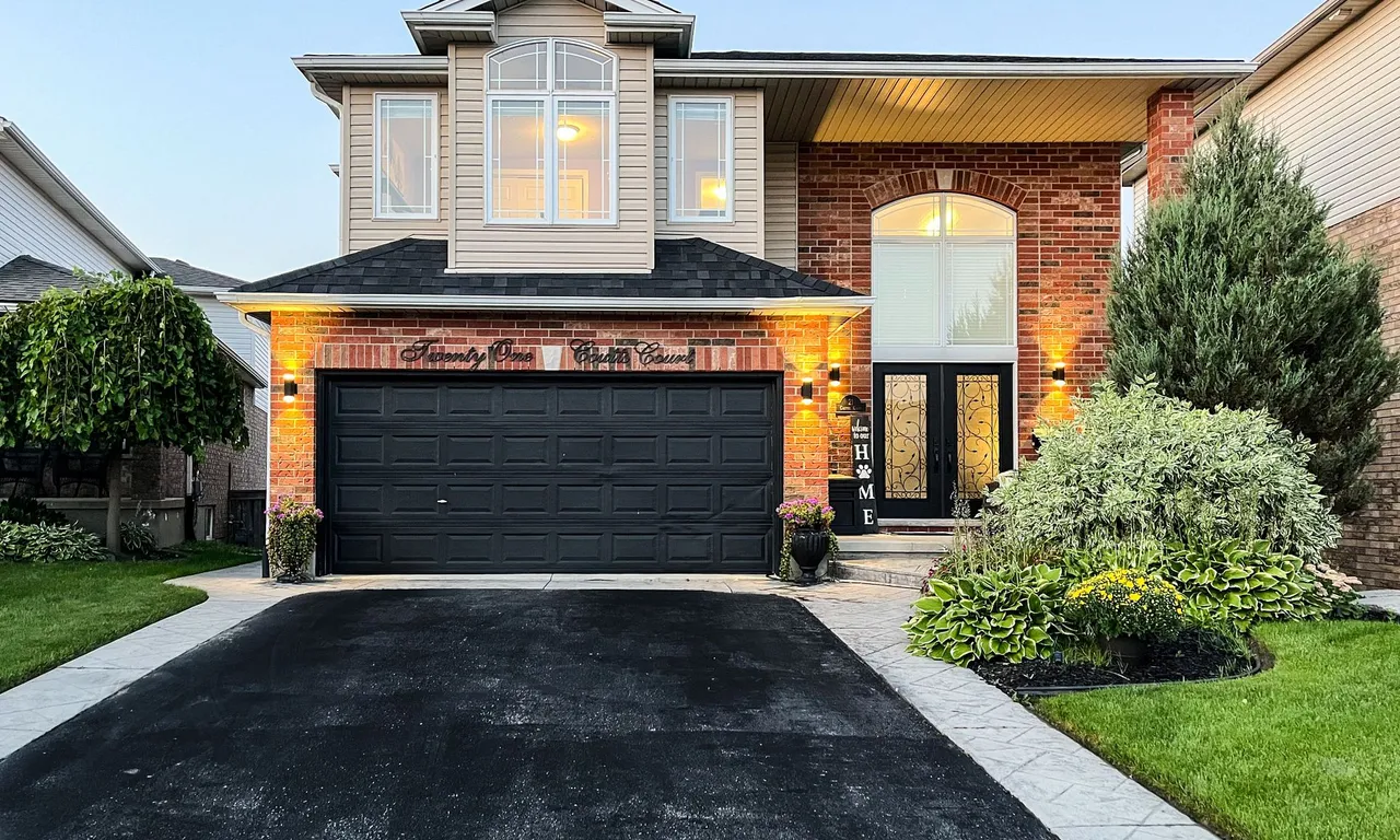 21 Coutts Crt, Guelph, ON N1L 1S9