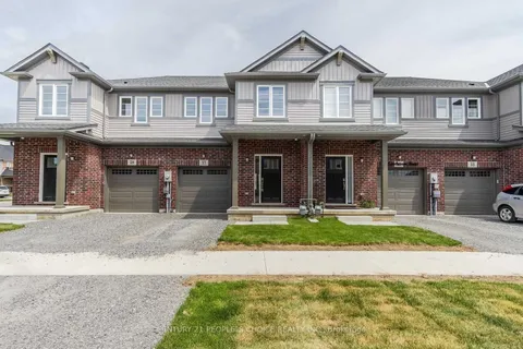 57 Lymburner St, Pelham, ON L3B 5N5