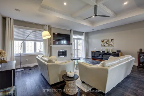 265 1/2 Harris St, Ingersoll, ON N5C 1Y5
