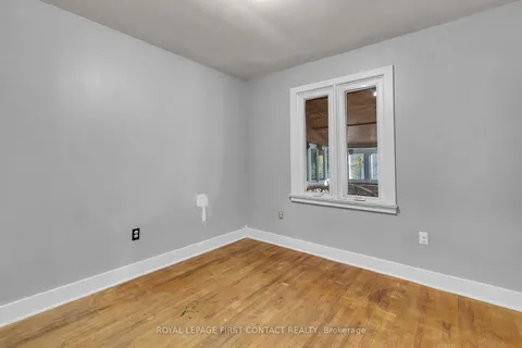 170 Queen St, Wellington North, ON N0G 2L3