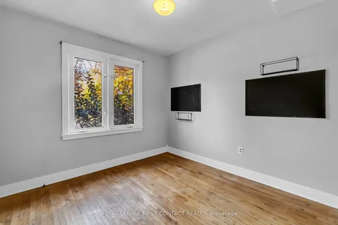 170 Queen St, Wellington North, ON N0G 2L3