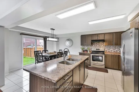 36 Cheevers Rd, Brantford, ON N3T 0K5