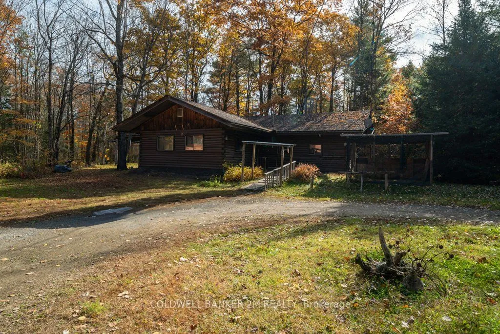 190 Jacques Bay Rd, Addington Highlands, ON K0H 1K0