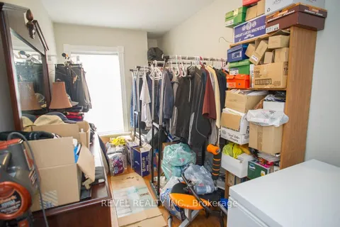 282 Darling St, Brantford, ON N3S 3X6