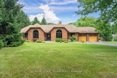 1514 LONGWOODS Rd, Southwest Middlesex, ON N0L 2N0