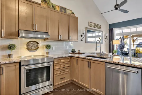 2 Richard Eason Crt, Otonabee-South Monaghan, ON K9J 0G4