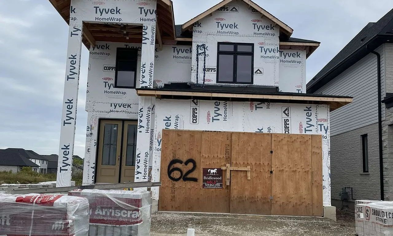 6509 Heathwood Ave, London, ON N6P 1H5