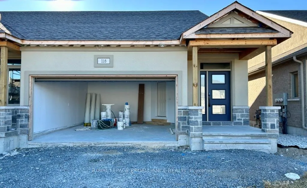 118 Athabaska Dr, Belleville, ON K8N 0V6