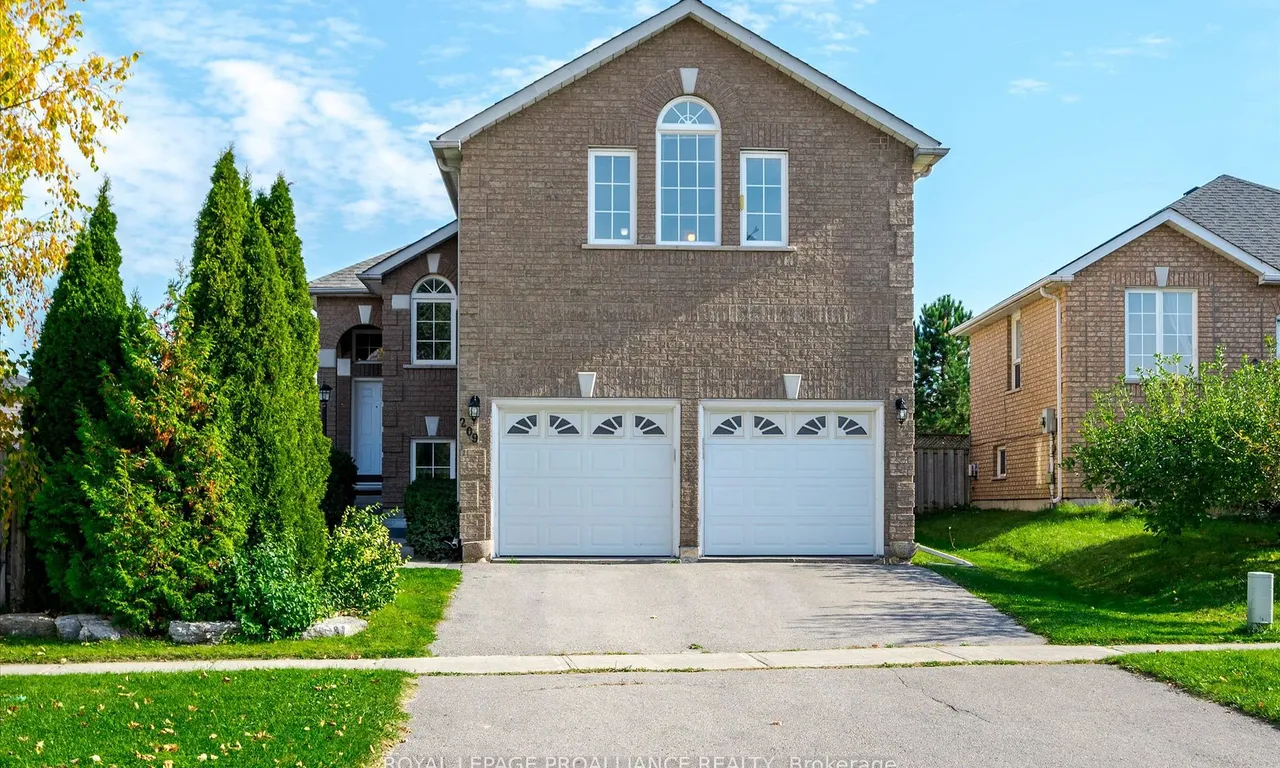 209 Towerhill Rd, Peterborough, ON K9H 7N7