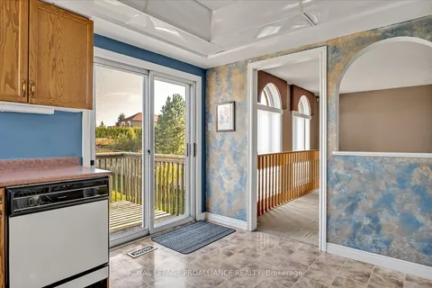 209 Towerhill Rd, Peterborough, ON K9H 7N7