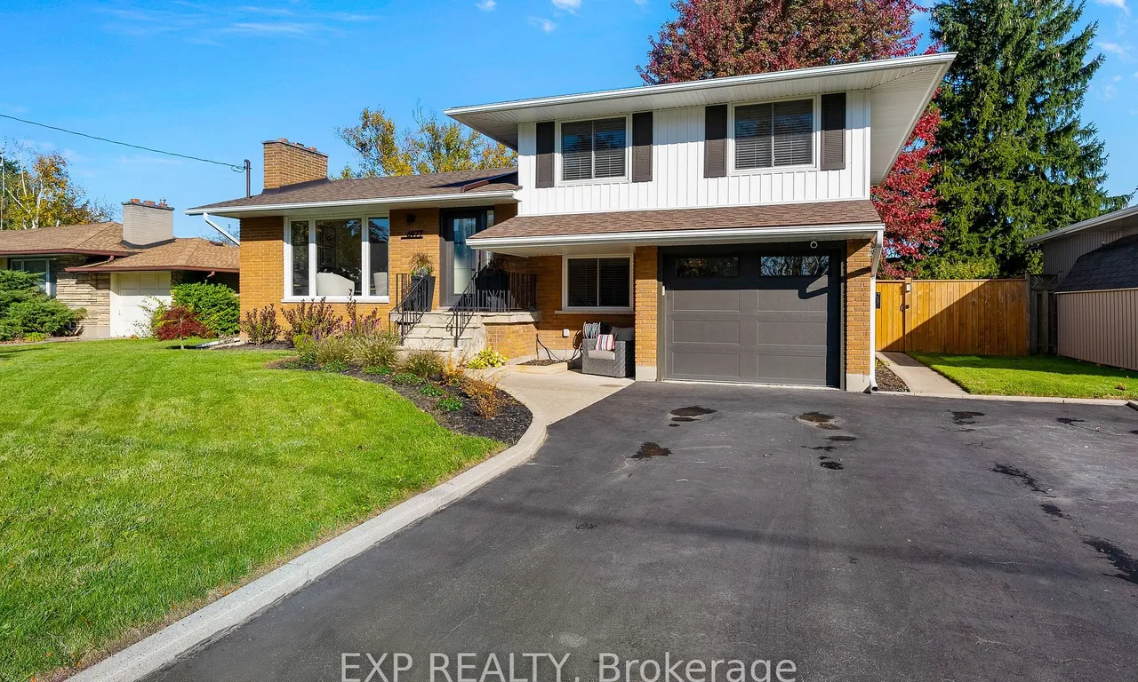 6977 Waterloo Dr, Niagara Falls, ON L2J 1E3