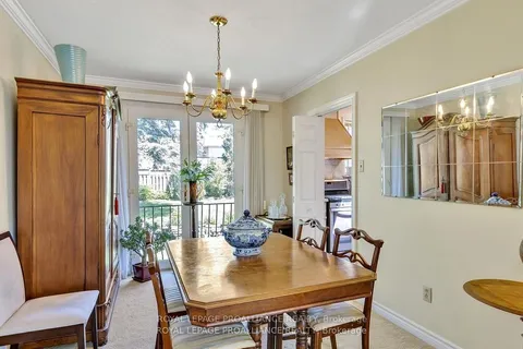 942 Ellesmere Ave, Peterborough, ON K9H 7A7