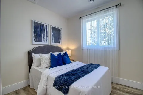 109 Penrose St, Sarnia, ON N7T 4T9