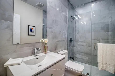 109 Penrose St, Sarnia, ON N7T 4T9