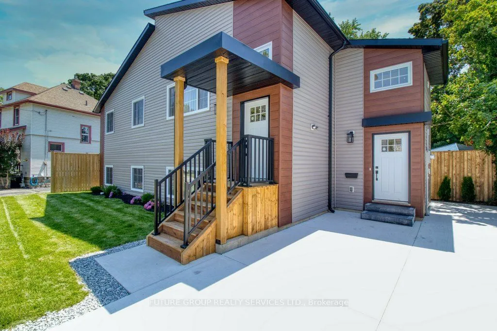 109 Penrose St, Sarnia, ON N7T 4T9