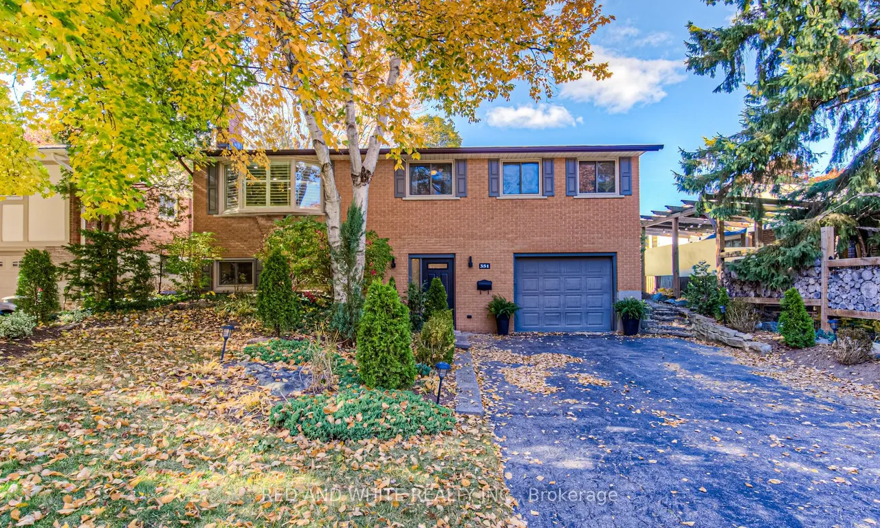 351 Thorncrest Dr, Waterloo, ON N2L 5R6