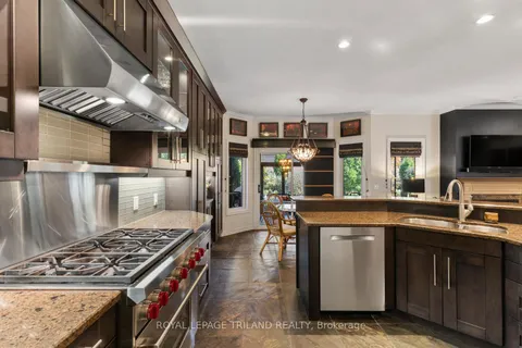 1700 Weir Ave, London, ON N6K 5R3