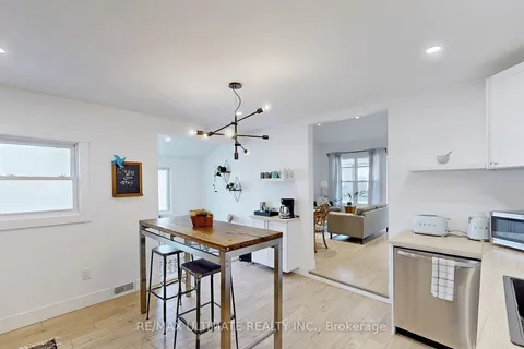14 Mckenzie St, Stratford, ON N2A 2N6