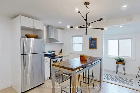 14 Mckenzie St, Stratford, ON N2A 2N6