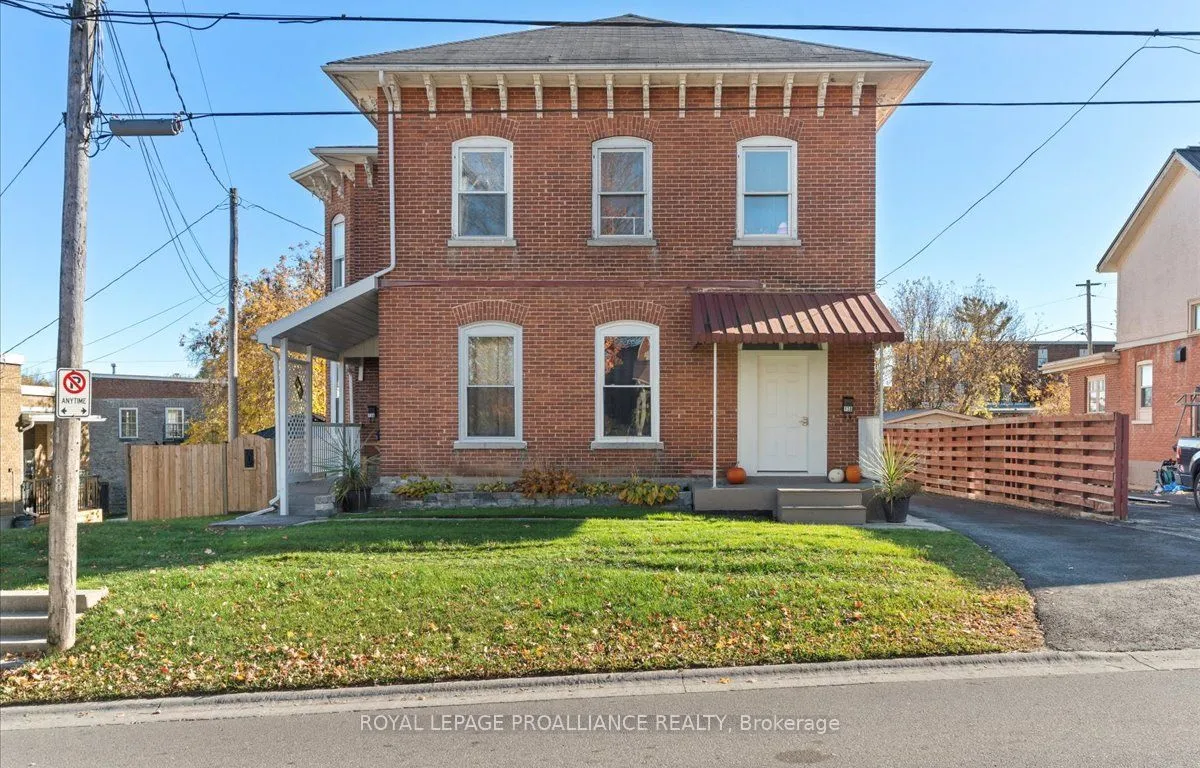 13 Church St, Stirling-Rawdon, ON K0K 3E0