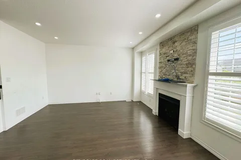 7646 Goldenrod Trail, ON L2H 0K4