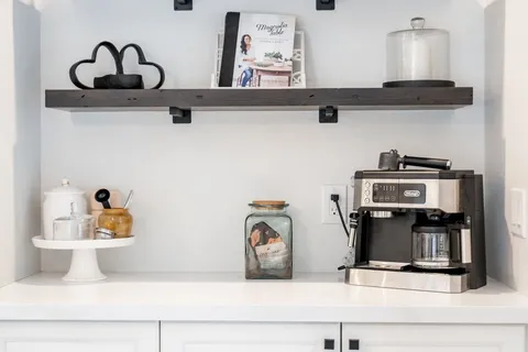 3 Oldenburg Rd, Hamilton, ON L0R 1H3