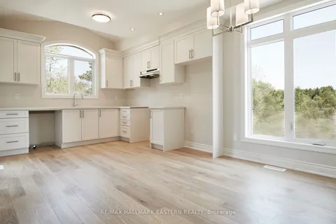 22 Coldbrook Dr, Cavan Monaghan, ON L0A 1G0