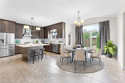 689 Brian St, Fort Erie, ON L2A 6W2