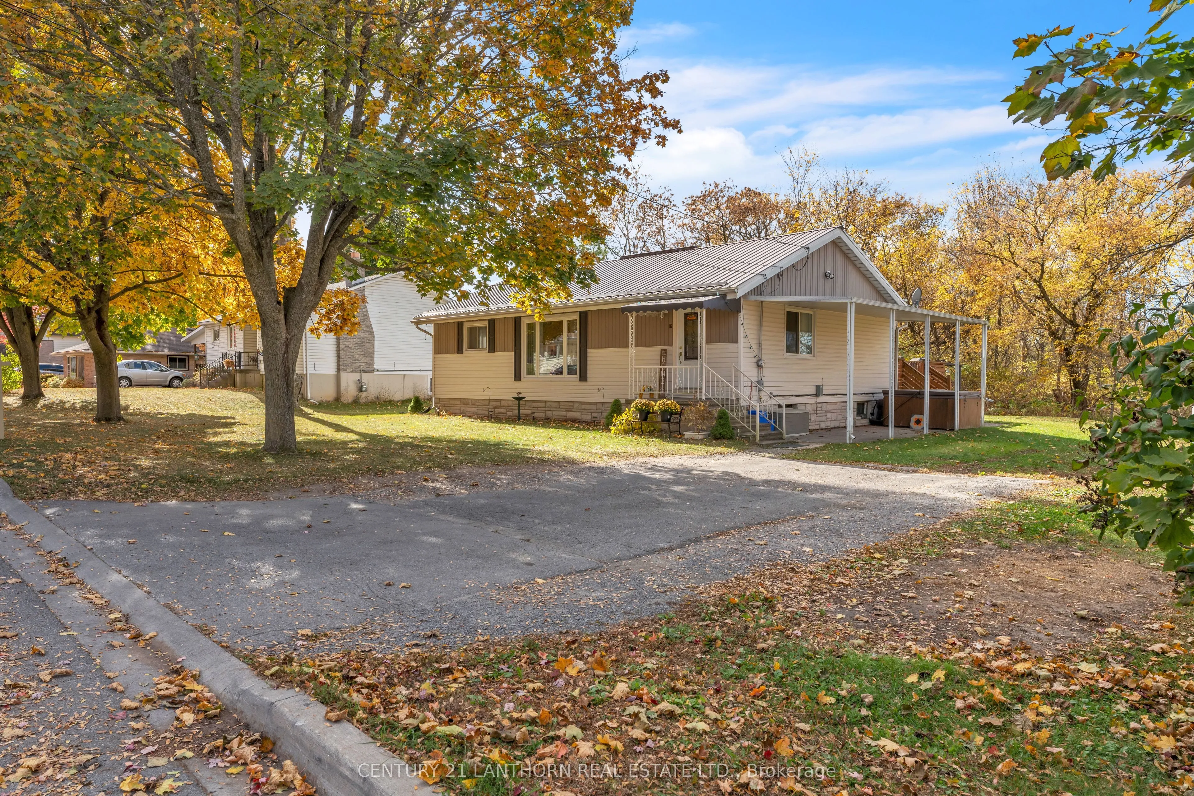 18 Pitt Street, Prince Edward County, ON K0K 2T0