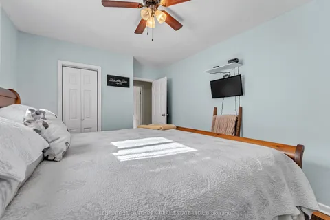 18 Pitt Street, Prince Edward County, ON K0K 2T0